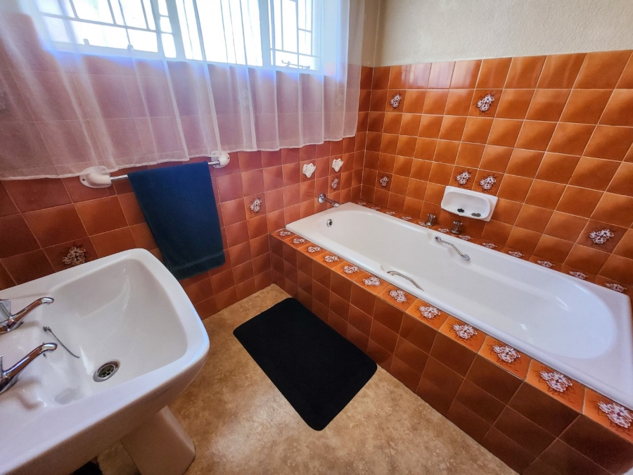 4 Bedroom Property for Sale in Meiringspark North West